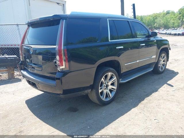 Продажа на аукционе авто 2015 Cadillac Escalade Luxury, vin: 1GYS4BKJ4FR210548, номер лота: 45060251