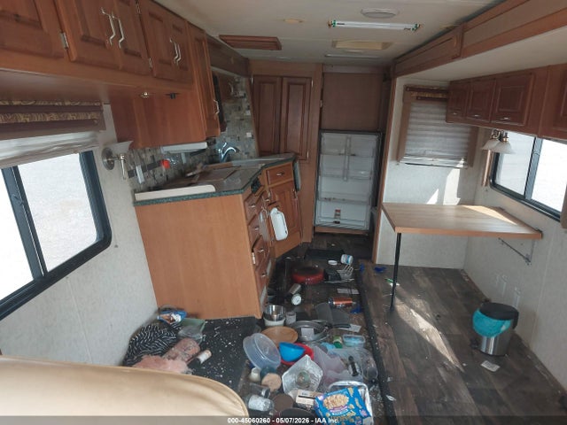 45060260 :رقم المزاد ، 1RF42464632024754 vin ، 2003 Roadmaster Rail Monocoque مزاد بيع
