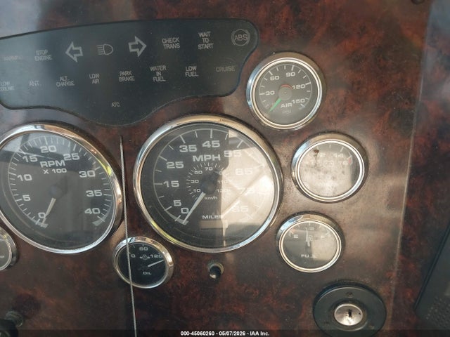 45060260 :رقم المزاد ، 1RF42464632024754 vin ، 2003 Roadmaster Rail Monocoque مزاد بيع