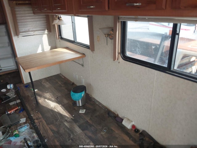 45060260 :رقم المزاد ، 1RF42464632024754 vin ، 2003 Roadmaster Rail Monocoque مزاد بيع