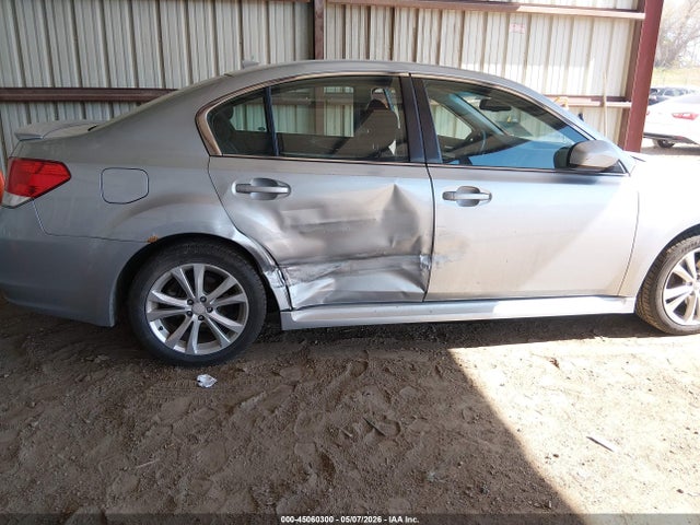 Продаж на аукціоні авто 2014 Subaru Legacy 2.5i Premium, vin: 4S3BMCC61E3002473, номер лоту: 45060300