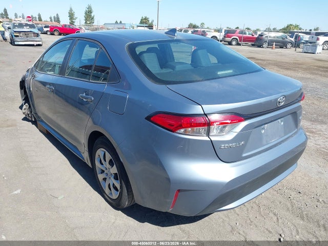 Toyota COROLLA LE 2022 5YFEPMAE5NP323265 Image 3