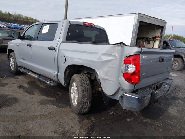 Aukcja sprzedaży 2018 Toyota Tundra Sr5 5.7l V8, vin: 5TFDY5F18JX739262, numer aukcji: 45060318