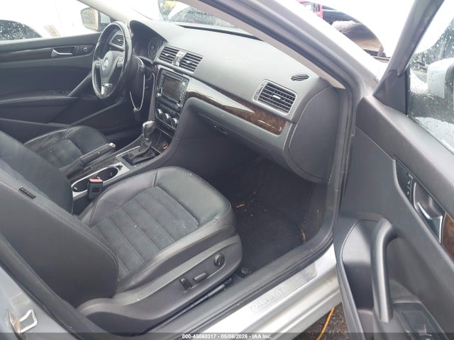 Aukcja sprzedaży 2015 Volkswagen Passat 2.0l Tdi Sel Premium, vin: 1VWCV7A32FC014955, numer aukcji: 45060317