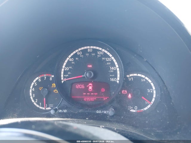 Продажа на аукционе авто 2014 Volkswagen Beetle 2.5l Entry, vin: 3VWFP7AT5EM628922, номер лота: 45060330