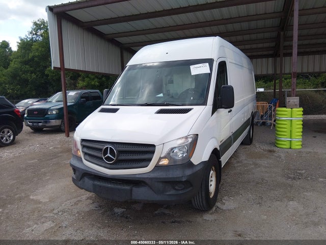 45060333 :رقم المزاد ، WD3PE8DDXGP247260 vin ، 2016 Mercedes-benz Sprinter 2500 High  Roof مزاد بيع
