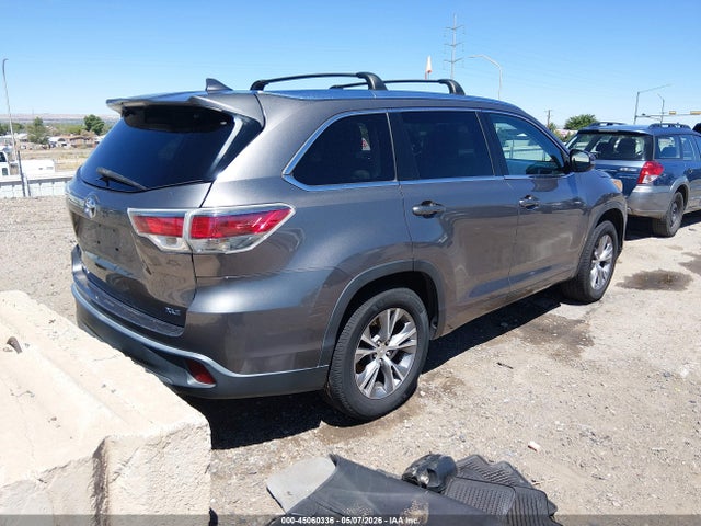 2015 Toyota Highlander Xle V6 მანქანა იყიდება აუქციონზე, vin: 5TDKKRFH5FS063699, აუქციონის ნომერი: 45060336