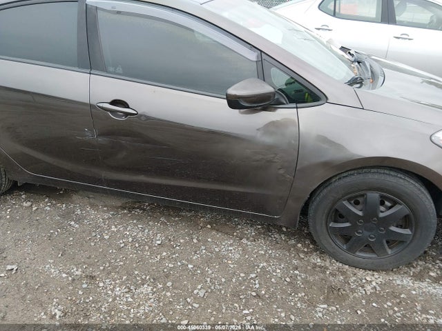 45060339 :رقم المزاد ، 3KPFK4A73HE144099 vin ، 2017 Kia Forte Lx مزاد بيع