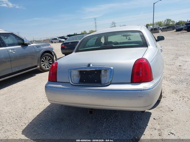 Aukcja sprzedaży 1998 Lincoln Town Car Executive, vin: 1LNFM81W6WY689130, numer aukcji: 45060344