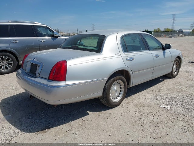 Aukcja sprzedaży 1998 Lincoln Town Car Executive, vin: 1LNFM81W6WY689130, numer aukcji: 45060344
