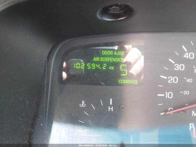 Aukcja sprzedaży 1998 Lincoln Town Car Executive, vin: 1LNFM81W6WY689130, numer aukcji: 45060344