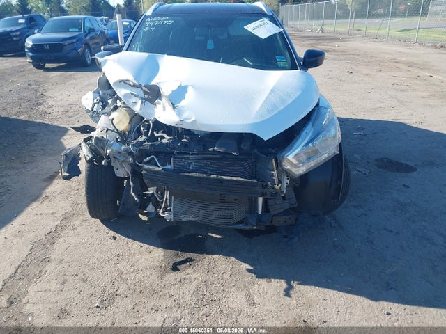45060351 :رقم المزاد ، 3N1CP5CU5KL514617 vin ، 2019 Nissan Kicks Sv مزاد بيع