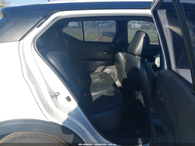 45060351 :رقم المزاد ، 3N1CP5CU5KL514617 vin ، 2019 Nissan Kicks Sv مزاد بيع