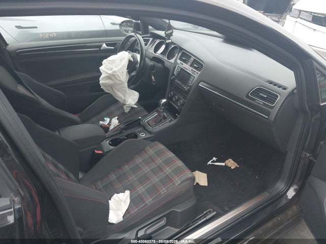 Продажа на аукционе авто 2015 Volkswagen Golf Gti 2.0t S W/performance Package 2-door, vin: 3VWT47AU8FM074670, номер лота: 45060375