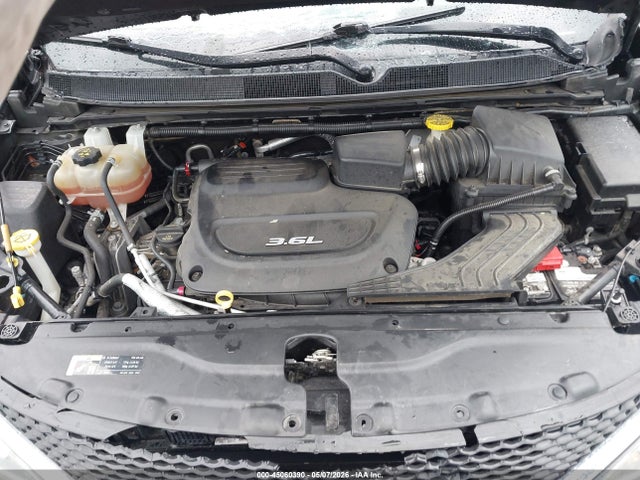 2017 Chrysler Pacifica Touring-l მანქანა იყიდება აუქციონზე, vin: 2C4RC1BG2HR710632, აუქციონის ნომერი: 45060390