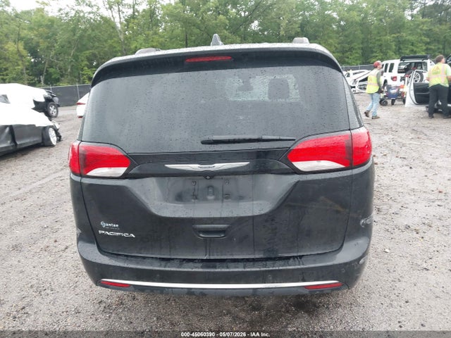 2017 Chrysler Pacifica Touring-l მანქანა იყიდება აუქციონზე, vin: 2C4RC1BG2HR710632, აუქციონის ნომერი: 45060390