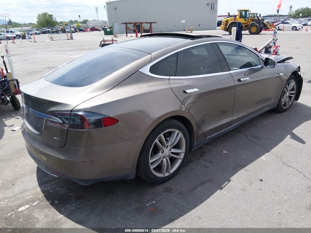 Aukcja sprzedaży 2015 Tesla Model S, vin: 5YJSA1H20FF096434, numer aukcji: 45060414