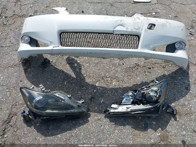 45060416 :رقم المزاد ، JTHFE2C29B2505139 vin ، 2011 Lexus Is 350c مزاد بيع
