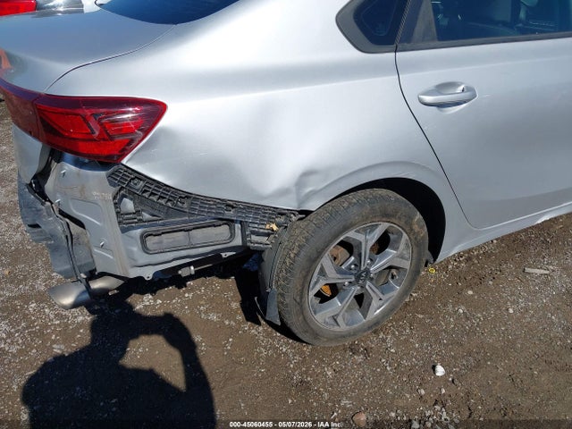 Продажа на аукционе авто 2021 Kia Forte Lxs, vin: 3KPF24AD3ME290955, номер лота: 45060455