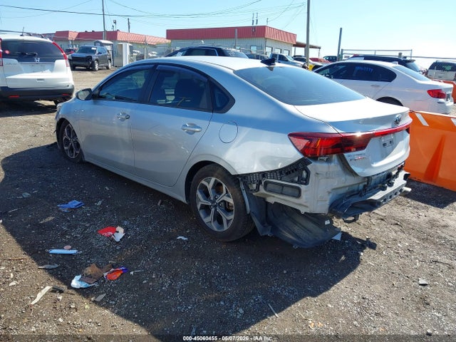 Продажа на аукционе авто 2021 Kia Forte Lxs, vin: 3KPF24AD3ME290955, номер лота: 45060455