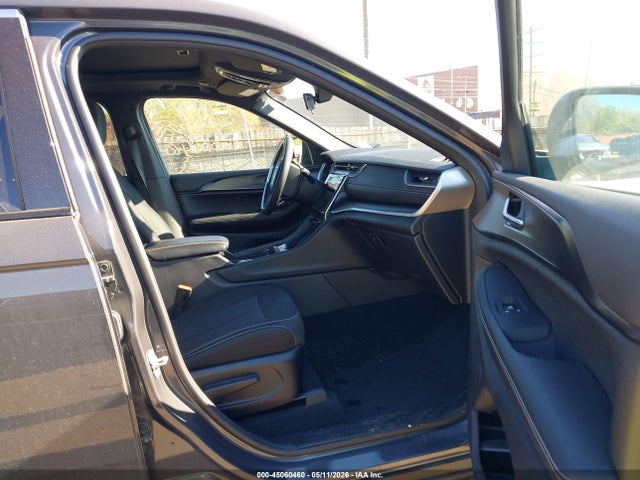 Продажа на аукционе авто 2025 Jeep Grand Cherokee Laredo X 4x4, vin: 1C4RJHAG3SC343708, номер лота: 45060460