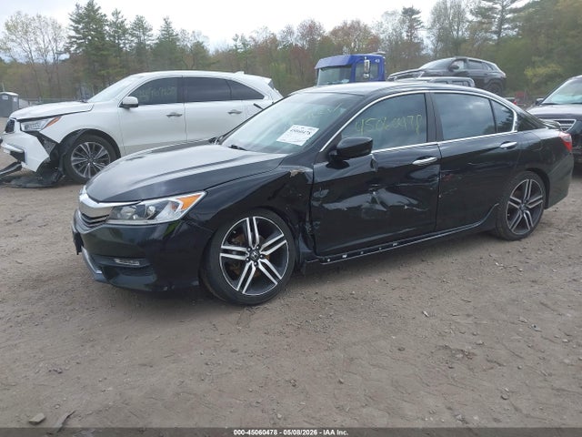 45060478 :رقم المزاد ، 1HGCR2F58HA287340 vin ، 2017 Honda Accord Sport مزاد بيع