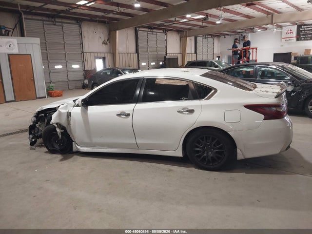 45060498 :رقم المزاد ، 1N4AL3AP3JC106943 vin ، 2018 Nissan Altima 2.5 S مزاد بيع