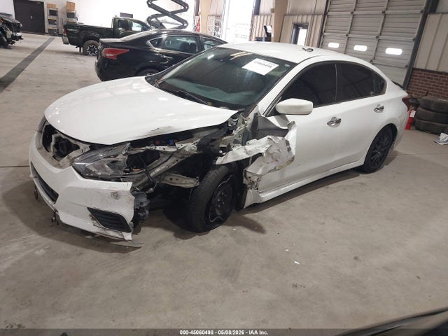 45060498 :رقم المزاد ، 1N4AL3AP3JC106943 vin ، 2018 Nissan Altima 2.5 S مزاد بيع