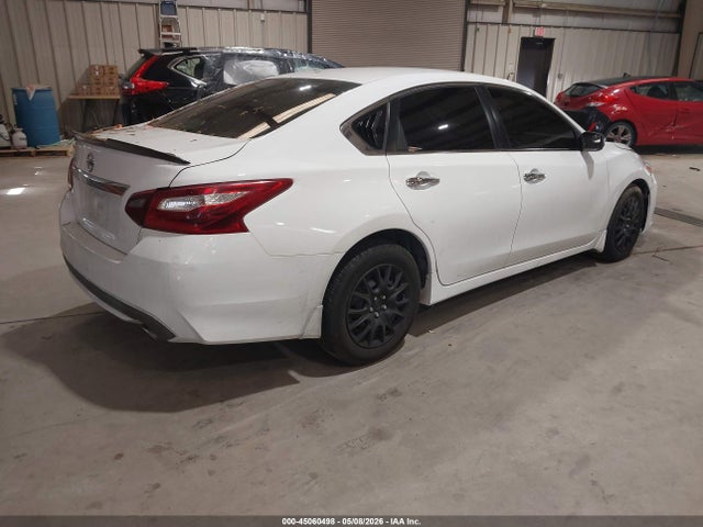 45060498 :رقم المزاد ، 1N4AL3AP3JC106943 vin ، 2018 Nissan Altima 2.5 S مزاد بيع