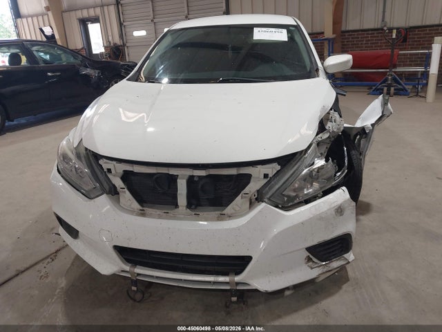 45060498 :رقم المزاد ، 1N4AL3AP3JC106943 vin ، 2018 Nissan Altima 2.5 S مزاد بيع