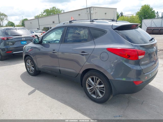 KM8JU3AG4FU990203 Hyundai TUCSON SE