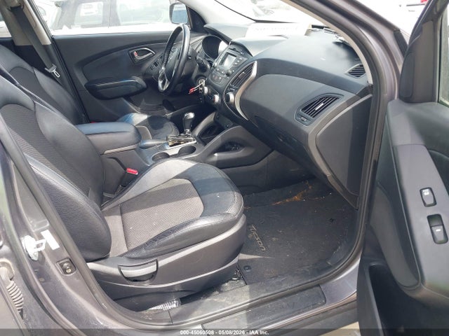 KM8JU3AG4FU990203 Hyundai TUCSON SE
