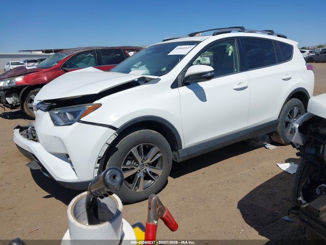 JTMWFREV2JJ728710 Toyota Rav4 Xle