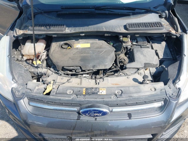 45060546 :رقم المزاد ، 1FMCU9GX5FUA97847 vin ، 2015 Ford Escape Se مزاد بيع