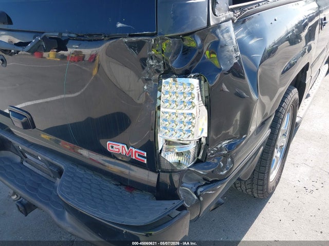 2005 Gmc Yukon Xl 1500 Denali მანქანა იყიდება აუქციონზე, vin: 1GKFK66UX5J265970, აუქციონის ნომერი: 45060621
