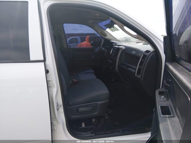 Продажа на аукционе авто 2016 Ram 2500 Tradesman, vin: 3C6UR5CL8GG268981, номер лота: 45060655