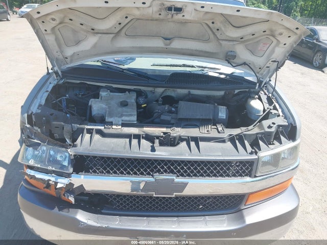 2004 Chevrolet Express მანქანა იყიდება აუქციონზე, vin: 1GBFG15T741139786, აუქციონის ნომერი: 45060661