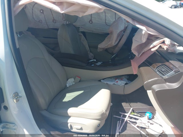 45060669 :رقم المزاد ، 1G4ZN5SS3HU200357 vin ، 2017 Buick Lacrosse Preferred مزاد بيع