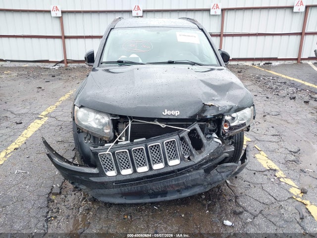 2016 Jeep Compass Latitude მანქანა იყიდება აუქციონზე, vin: 1C4NJCEA0GD675808, აუქციონის ნომერი: 45060694