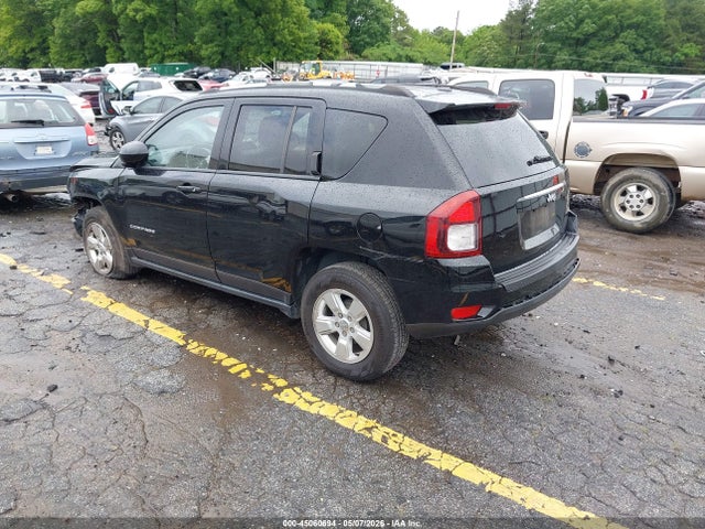 2016 Jeep Compass Latitude მანქანა იყიდება აუქციონზე, vin: 1C4NJCEA0GD675808, აუქციონის ნომერი: 45060694