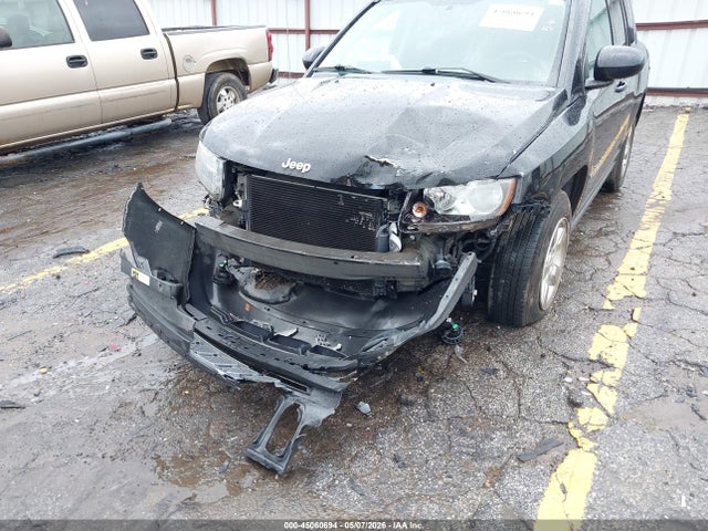 2016 Jeep Compass Latitude მანქანა იყიდება აუქციონზე, vin: 1C4NJCEA0GD675808, აუქციონის ნომერი: 45060694