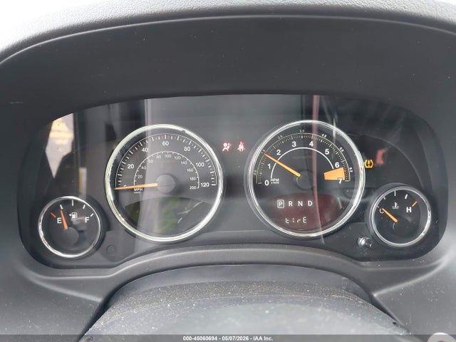 2016 Jeep Compass Latitude მანქანა იყიდება აუქციონზე, vin: 1C4NJCEA0GD675808, აუქციონის ნომერი: 45060694
