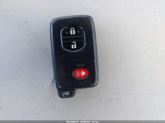JTDKN3DU3F1892692 Toyota Prius Two