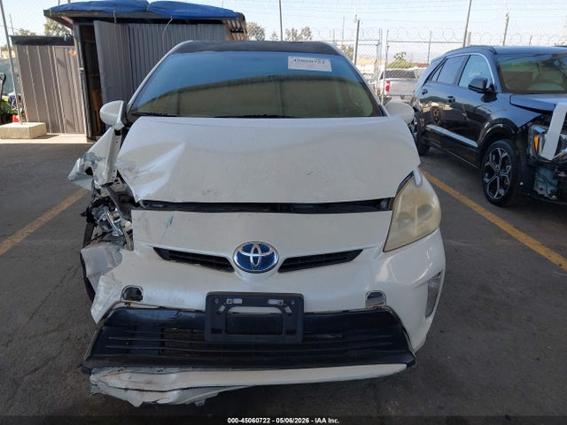 JTDKN3DU3F1892692 Toyota Prius Two