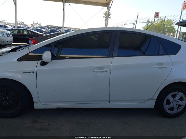 JTDKN3DU3F1892692 Toyota Prius Two