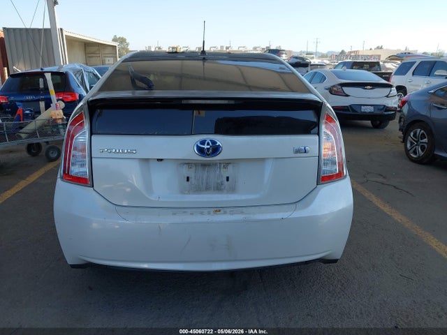 JTDKN3DU3F1892692 Toyota Prius Two