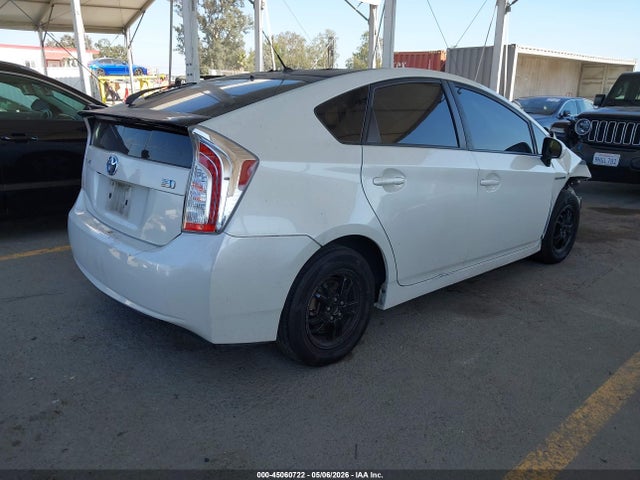 JTDKN3DU3F1892692 Toyota Prius Two