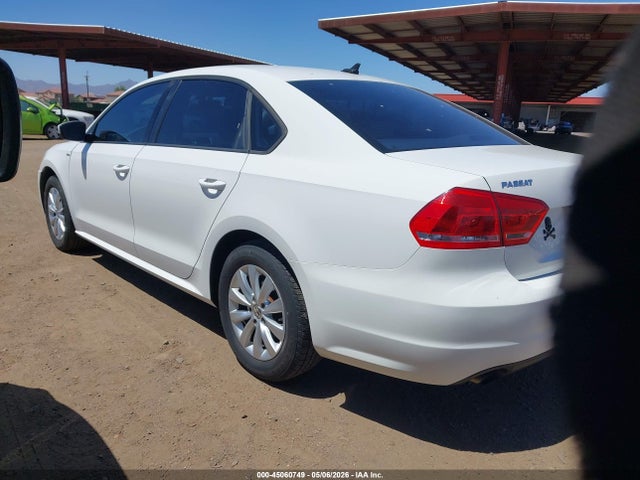 2015 Volkswagen Passat 1.8t Wolfsburg Edition მანქანა იყიდება აუქციონზე, vin: 1VWAT7A38FC069438, აუქციონის ნომერი: 45060749