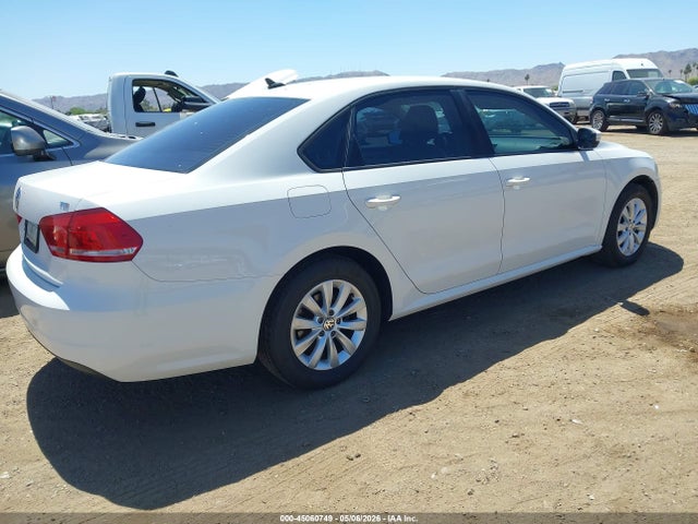 2015 Volkswagen Passat 1.8t Wolfsburg Edition მანქანა იყიდება აუქციონზე, vin: 1VWAT7A38FC069438, აუქციონის ნომერი: 45060749