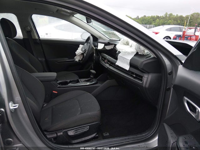 2026 Kia K4 Lxs მანქანა იყიდება აუქციონზე, vin: 3KPFT4DE7TE292045, აუქციონის ნომერი: 45060757